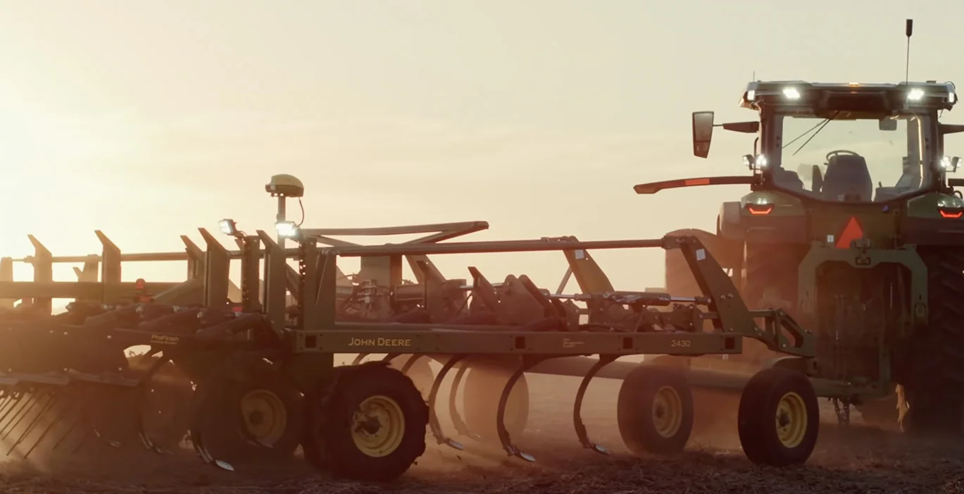 John Deere Autonomous 8R — representative image of the family John Deere Autonomous 8R