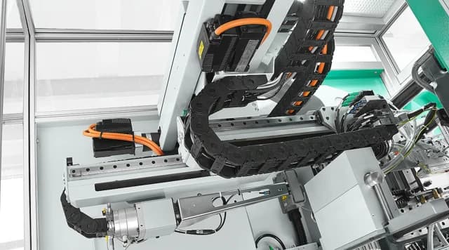 ARBURG MULTILIFT H 3+1